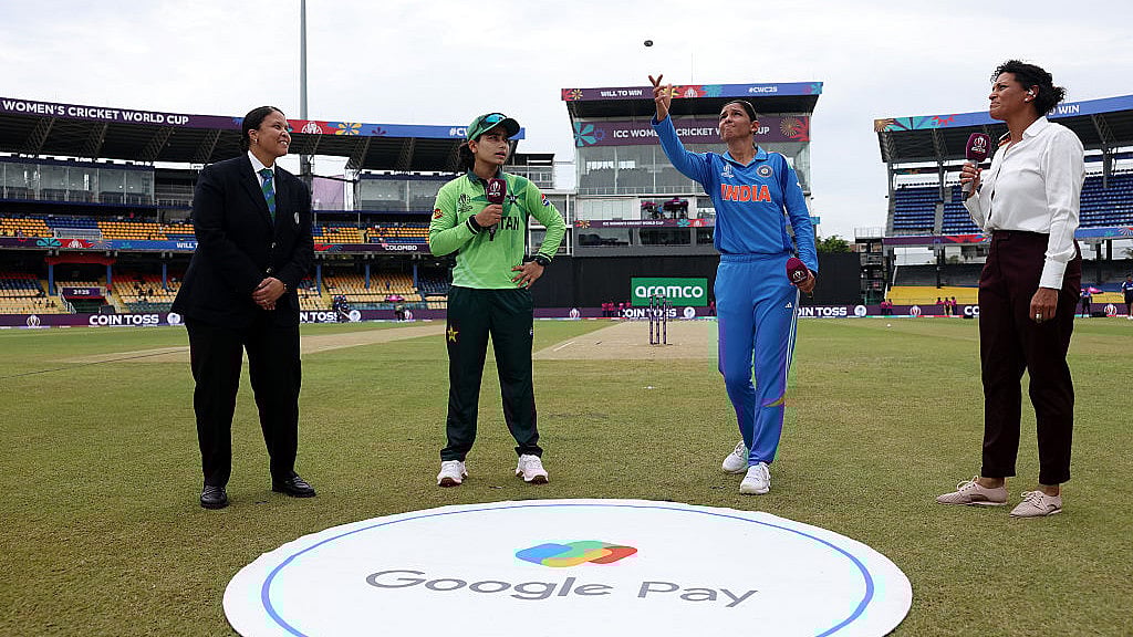 IND vs PAK மகளிர் போட்டியில் சர்ச்சை| பாகிஸ்தான் கேப்டன் ஏமாற்றிவிட்டதாக ரசிகர்கள் காட்டம்!