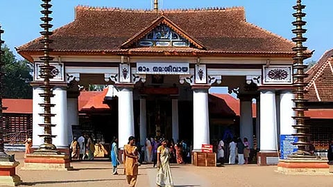 255 gram shortaged revealed at kerala vaikom mahadeva temple