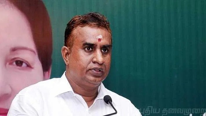 வேலுமணிக்கு எதிரான டெண்டர் முறைகேடு வழக்கு.. லஞ்ச ஒழிப்புத் துறைக்கு உயர்நீதிமன்றம் சரமாரி கேள்வி