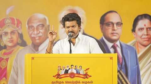 நாங்கள் தற்குறி அல்ல; மக்கள் சந்திப்பு நிகழ்ச்சியில் விஜய்