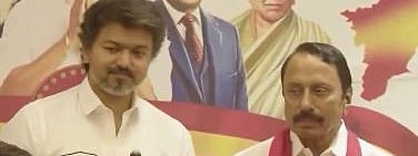 தவெக தலைவர் விஜய், செங்கோட்டையன்