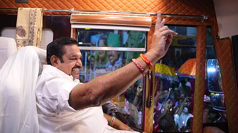 அதிமுக பொதுச்செயலாளர் பழனிசாமி