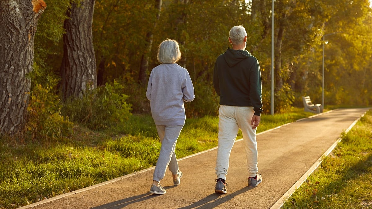ஒரு நாளில் எவ்வளவு நேரம் நடக்க வேண்டும்? நேரம் ஒதுக்க முடியாதவர்களுக்கு மருத்துவர்கள் சொல்வதென்ன?