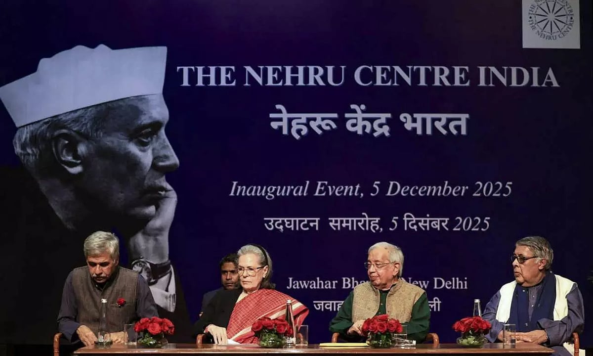 ”நேருவை பழிப்பவர்கள் தீவிர வலதுசாரி மற்றும் சமூக விரோத கருத்தியலால்.,” - சோனியா காந்தி விமர்சனம்!