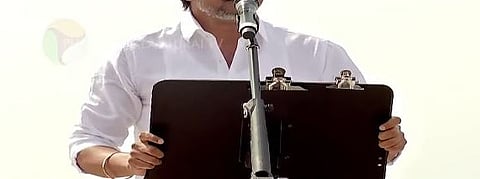 புதுச்சேரியில் விஜய்