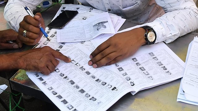 வாக்காளர் பட்டியல்