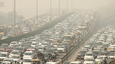 no entry for old cars no fuel without pollution certificate in delhi