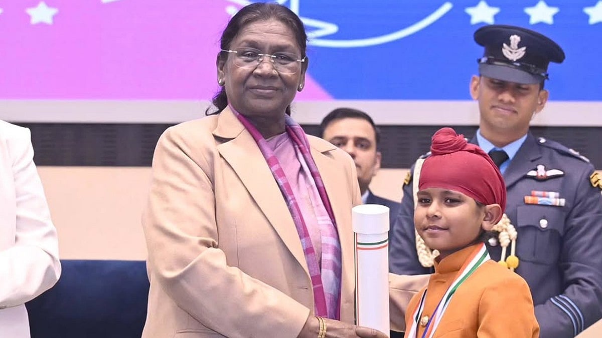 OP Sindoor | சுற்றிலும் வெடித்த குண்டுகள்.. ராணுவ வீரர்களுக்கு உதவிய 10 வயது சிறுவன்.. 