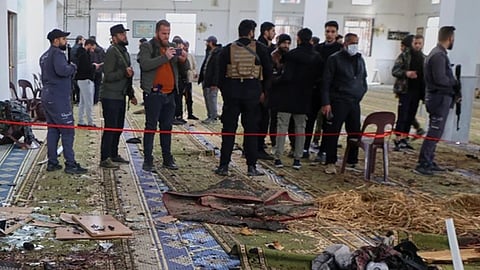 சிரியா மசூதி குண்டுவெடிப்பில் 8 பேர் பலி