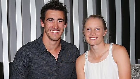 Mitchell Starc response commentary as wife Alyssa Healy bowls for the first time