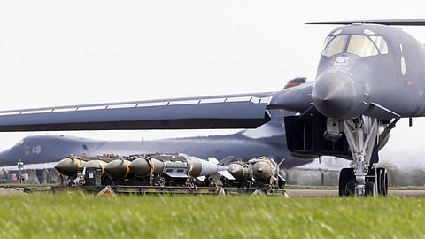 Switzerland halts weapon exports to US 