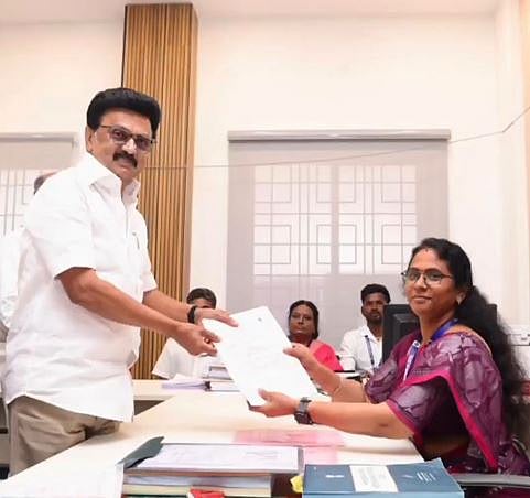 முதல்வர் ஸ்டாலின் வேட்புமனு தாக்கல்