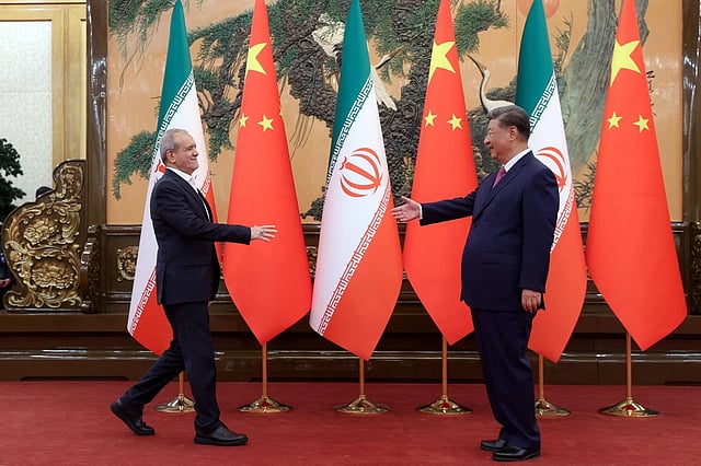 Iranian President Masoud Pezeshkian & Chinese leader Xi Jinping i