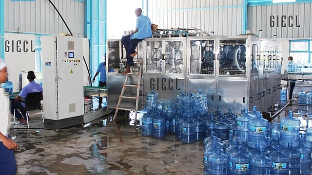 Licence will be Cancelled for Selling Substandard Drinking Water Cans