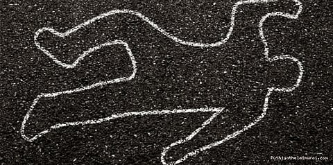 பிரபல ரவுடி நடுரோட்டில் வெட்டிக்கொலை!