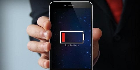 ஸ்மார்ட் போன் சார்ஜ் தீர்ந்து விடாமல் பாதுகாக்க என்ன செய்யலாம்?