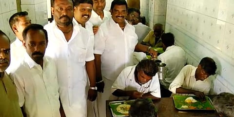 கருணாநிதி பிறந்தநாள்: திருவாரூரில் இலவச உணவு.....ஒரு ரூபாய்க்கு தேநீர்