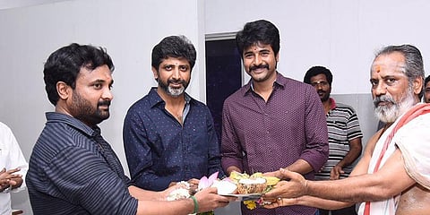 ’வேலைக்காரன்’ டப்பிங்கை தொடங்கினார் சிவகார்த்திகேயன்