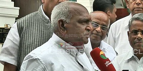 அணிகள் ஒன்று சேர்ந்தால் அவர்களுக்கு நல்லது: அதிமுக பற்றி பொன்.ராதாகிருஷ்ணன்