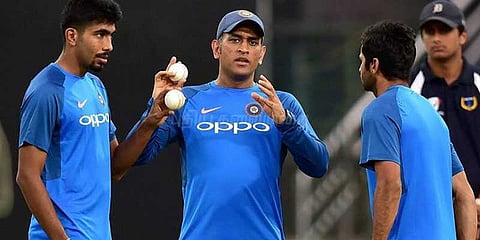 மனிஷ் பாண்டே, குல்தீப், தாகூருக்கு வாய்ப்பு: இந்தியா பேட்டிங்!