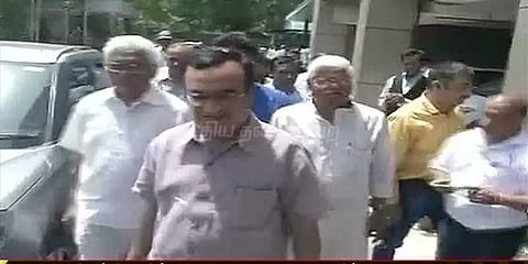 தொடர்ந்து அதிகரிக்கும் பெட்ரோல், டீசல் விலை: காங். நாடு தழுவிய போராட்டம்