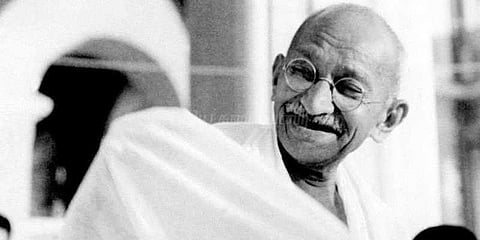 என் வாழ்க்கையே எனது அறிவுரை: மகாத்மாவின் பொன்மொழிகள்!