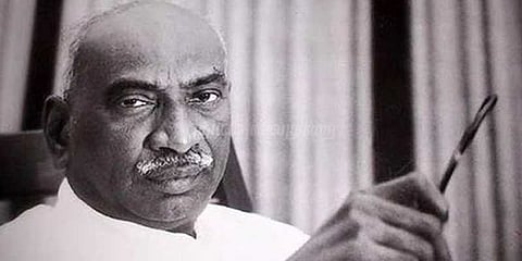 கல்விக்கண் திறந்த காமராஜரின் நினைவு தினம் இன்று