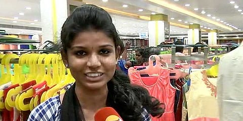 இளம் பெண்களை கவரும் மஸ்துகலி, லெஹங்கா ஆடைகள்