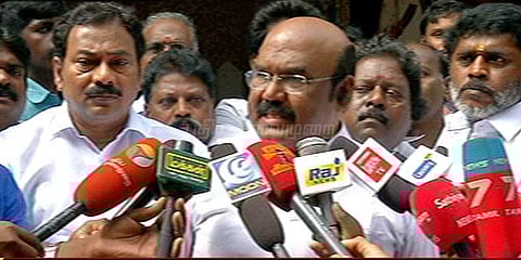 நீதிமன்றம் உத்தரவிட்டால் டெங்கு நிவாரணம்: ஜெயக்குமார் பேட்டி