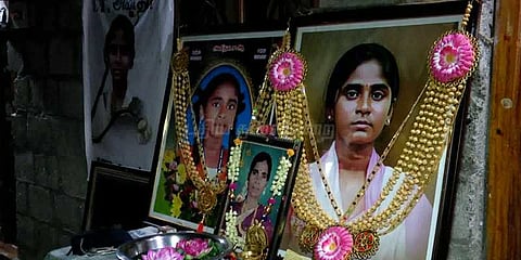 அனிதா மரணம் குறித்த புகாரை விசாரிக்க உயர்நீதிமன்றம் உத்தரவு