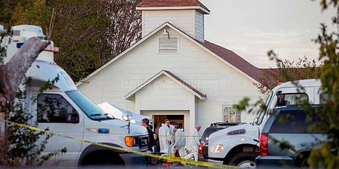 டெக்சாஸ் தாக்குதலை நடத்தியவருக்கு துப்பாக்கி கிடைத்தது எப்படி?