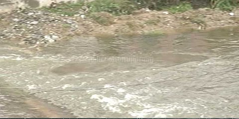 இன்னமும் வடியாத வெள்ளம்: பொதுமக்கள் அவதி