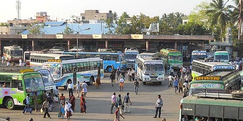 சம்பளப் பிரச்னை: புதுச்சேரி, காரைக்காலில் பஸ் ஸ்டிரைக்