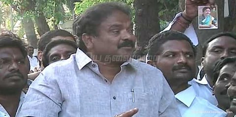 ஜெயலலிதா நினைவு தின பேரணி: அனுமதி கோரி தினகரன் தரப்பு மனு