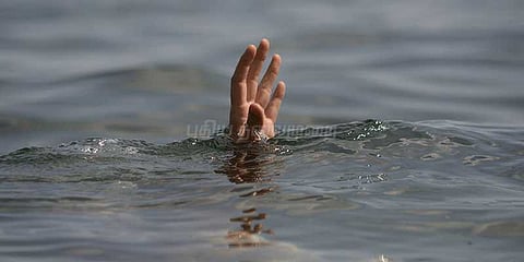 செல்ஃபி எடுத்தபோது விபரீதம்: வைகை ஆற்றில் அடித்துச் செல்லப்பட்ட சிறுவன்