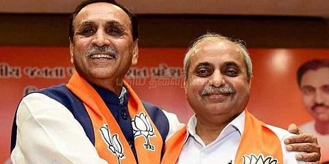 நிலைக்குமா குஜராத் பாஜக அரசு?: 3-வது நாளிலே வெடிக்கும் குழப்பம்