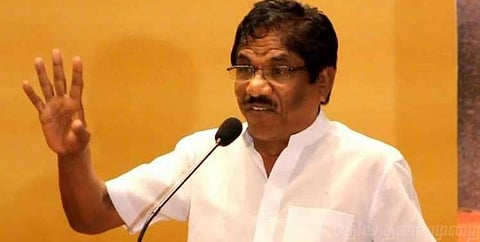 எங்களை ஆயுதம் எடுக்க வைத்து விடாதீர்கள்: பாரதிராஜா பரபர