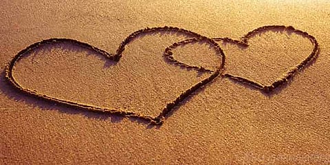 அடேங்கப்பா... காதலை கொண்டாட இத்தனை தினங்களா..?