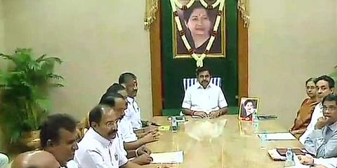 காவிரி வாரியம்: முதலமைச்சர் தலைமையில் அவசர ஆலோசனை