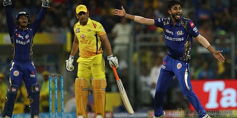 தோனியை வீழ்த்திய மார்க்கண்டே இவர்தான்!