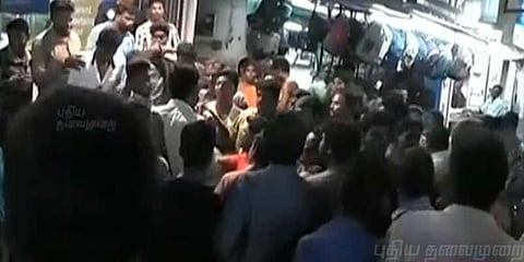 வீட்டை விட்டு வெளியேறிய சிறுவன்: பசியால் வழிப்பறியில் ஈடுபட முயற்சி