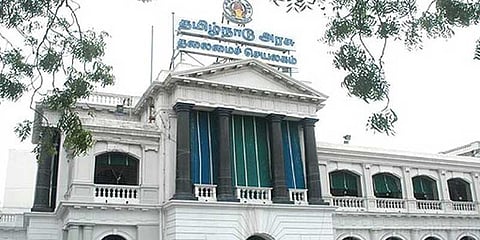 இறக்குமதி மணலை விற்க எந்த நபருக்கும் உரிமை இல்லை: தமிழக அரசு