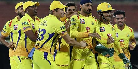 ‘சிக்ஸர்கள் என்றால் நாங்கதான்’ பட்டைய கிளப்பிய சிஎஸ்கே