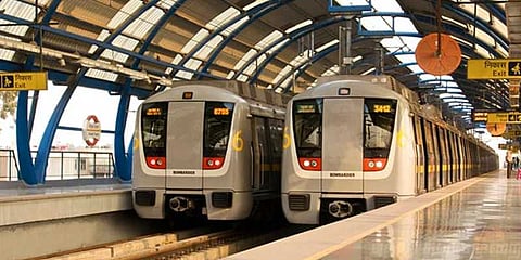 “அதுவும் உயிர்தானே’... டெல்லி மெட்ரோ நிலையத்தில் நெகிழ வைத்த சம்பவம்..!