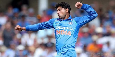 சைனாமேன் வந்தாலே விக்கெட் மழைதான் - குல்தீப் சுழலில் இங். ஓபனர்கள் காலி