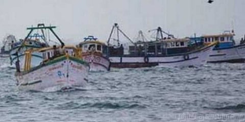மீனவர்கள் கடலுக்கு செல்ல வேண்டாம் என எச்சரிக்கை