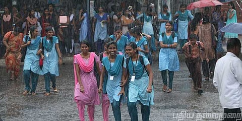 தொடர் கனமழை : திருவாரூரில் பள்ளிகளுக்கு விடுமுறை