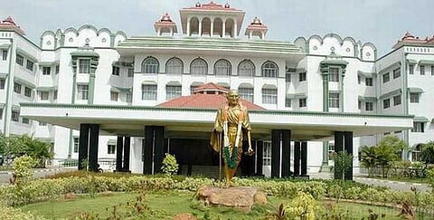 திருவாரூர், திருப்பரங்குன்றம் இடைத்தேர்தல் அட்டவணை இருக்கிறதா..?: நீதிமன்றம் கிடுக்குப்பிடி