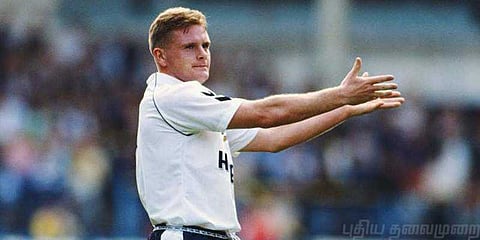 பிரபல கால்பந்து வீரர் மீது பாலியல் குற்றச்சாட்டு