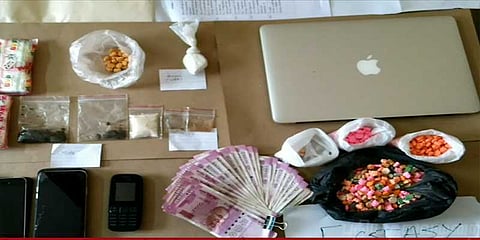 போதைப் பொருள் கடத்தல் ! சிங்கம் படம் பாணியில் கைது 